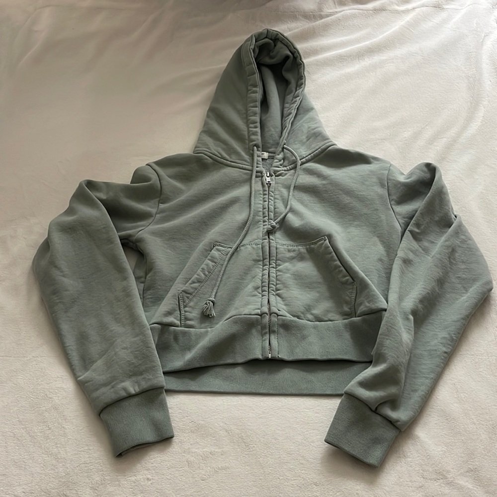 sage green brandy melville cropped jacket - Picture 1 of 2
